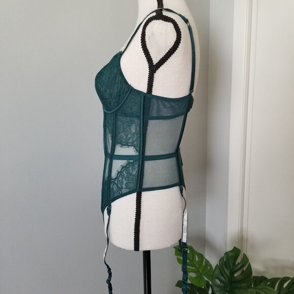 Victoria's Secret teddy garters S - Picture 3 of 9